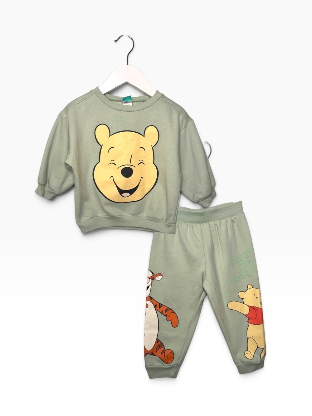 ⭐️ 5/$30 Disney Baby Winnie The Pooh Set size 18M